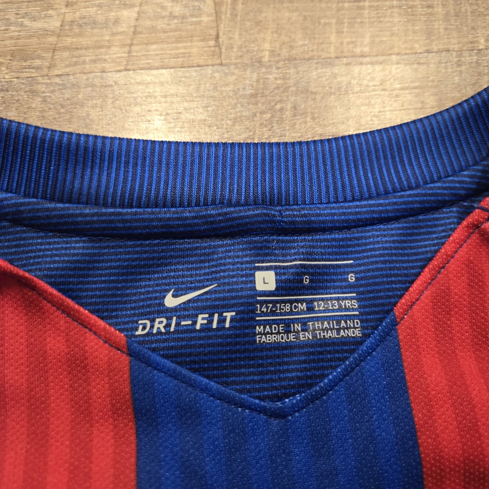 Kids FC Barcelona Soccer Jersey Luis Suarez - Picture 4 of 6